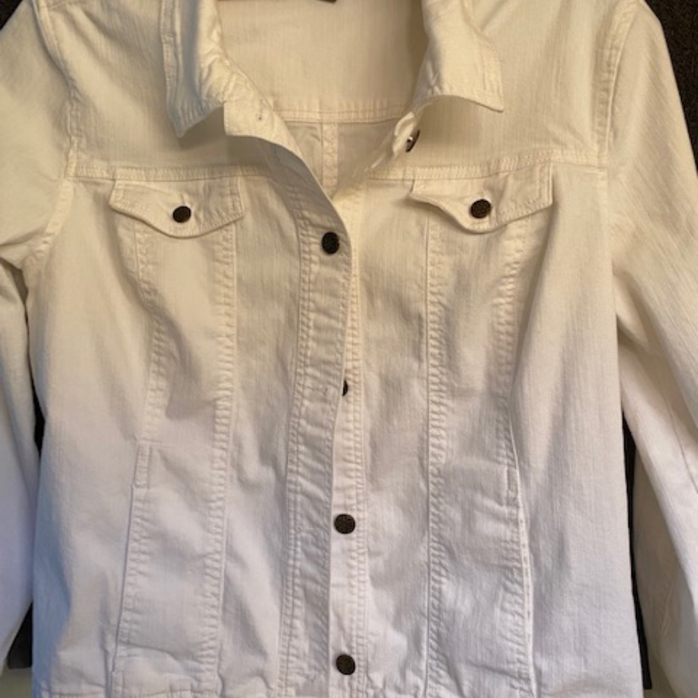 Denim jacket (white)